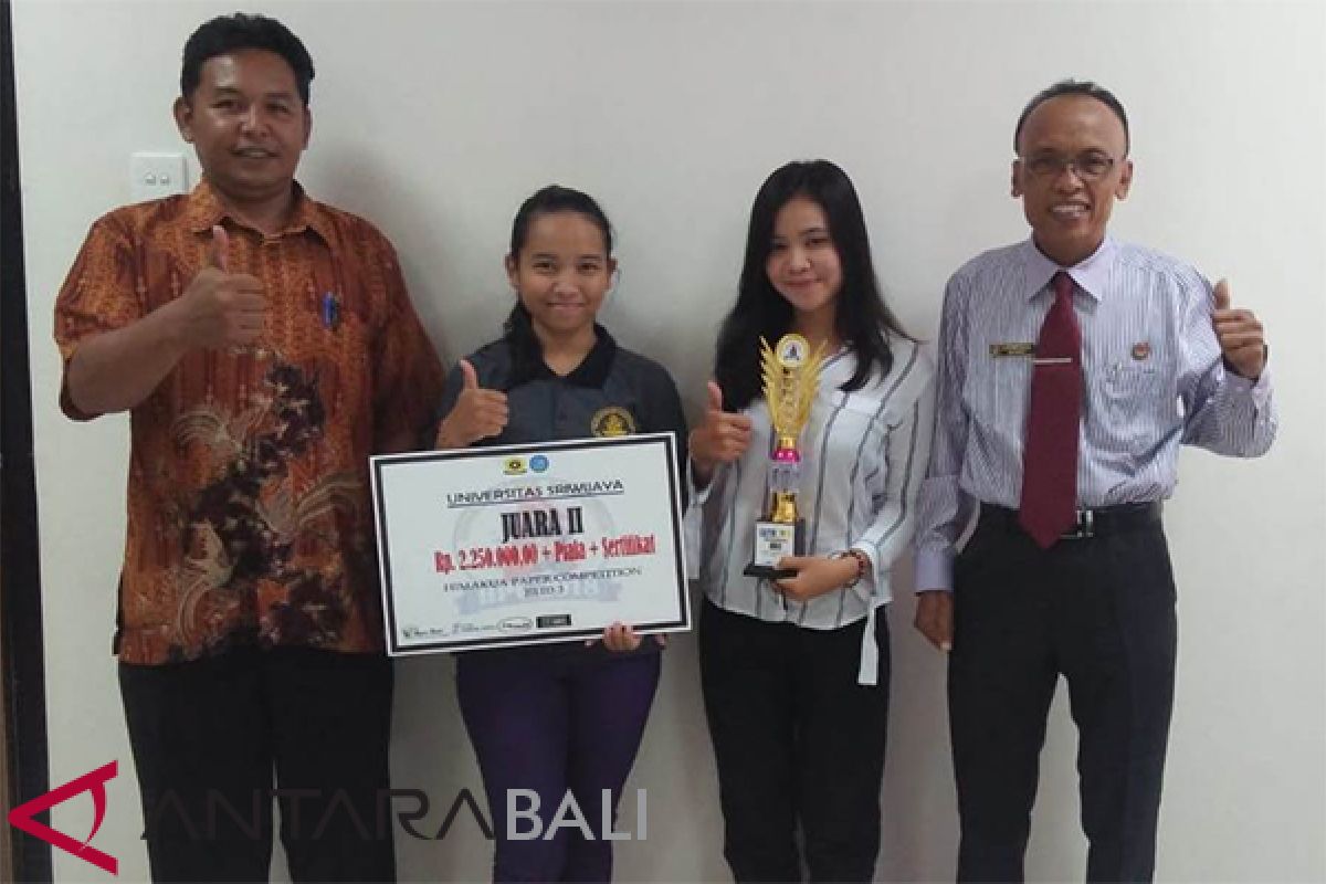 Mahasiswi Undhiksa Raih juara LKTI berkat 