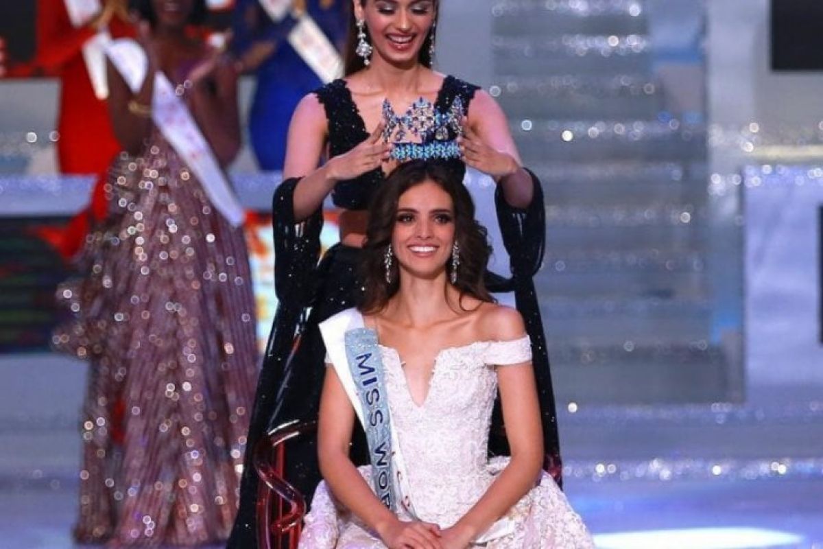 Vanessa Ponce juara Miss World 2018