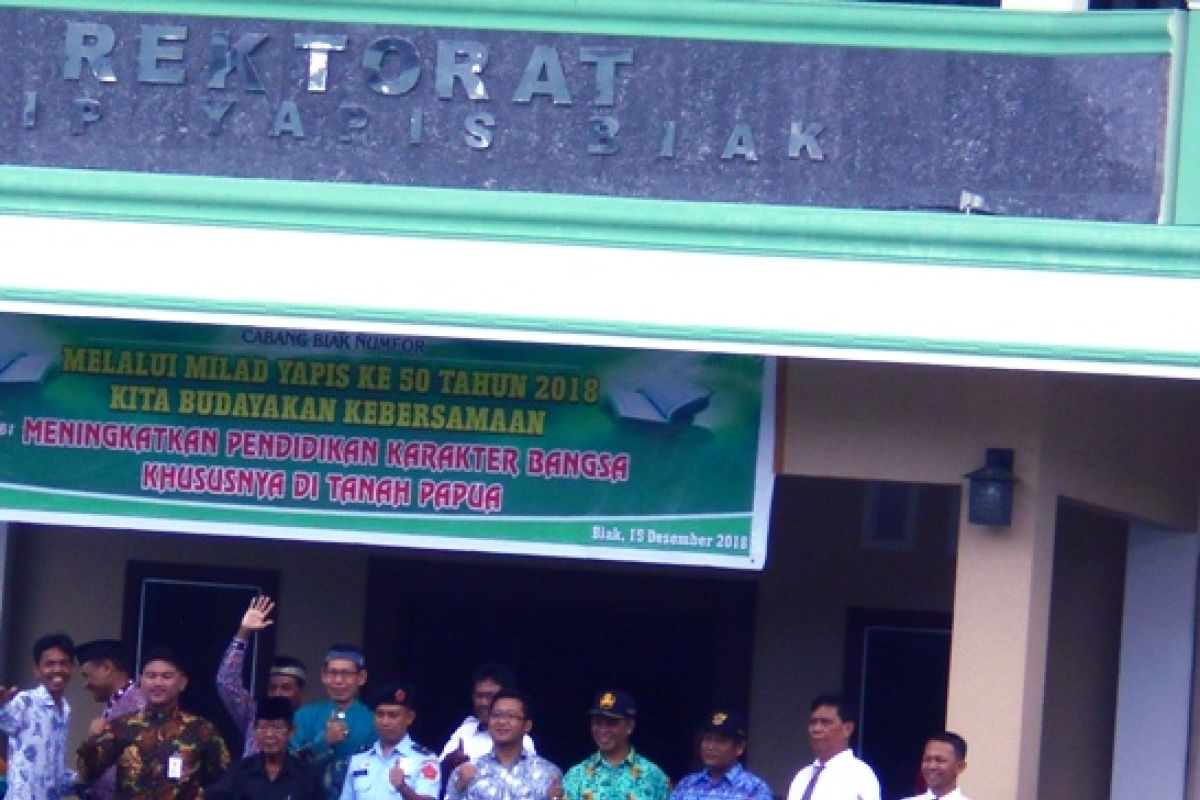 Yapis berkomitmen terus membangun SDM Papua