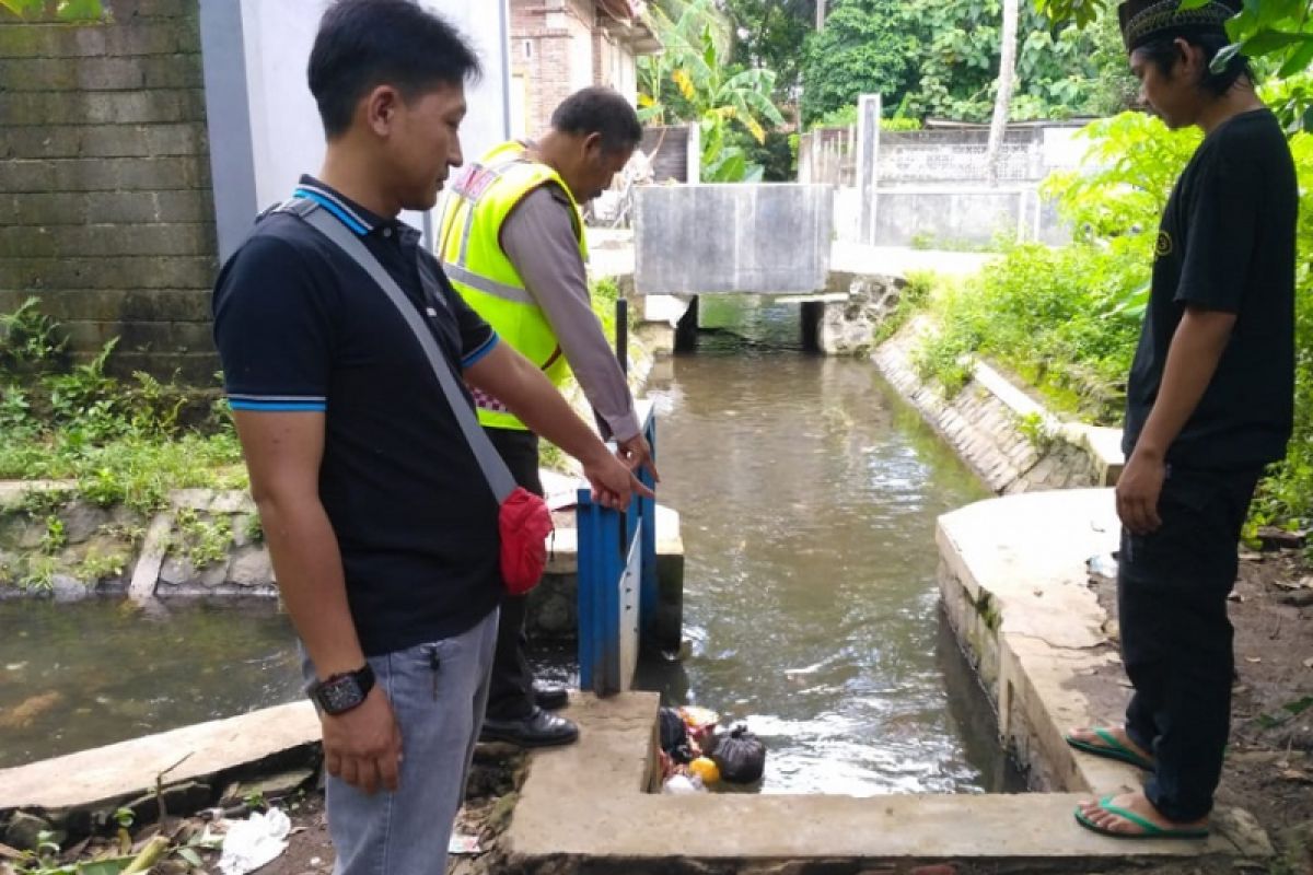 Warga Blitar Meninggal Tenggelam