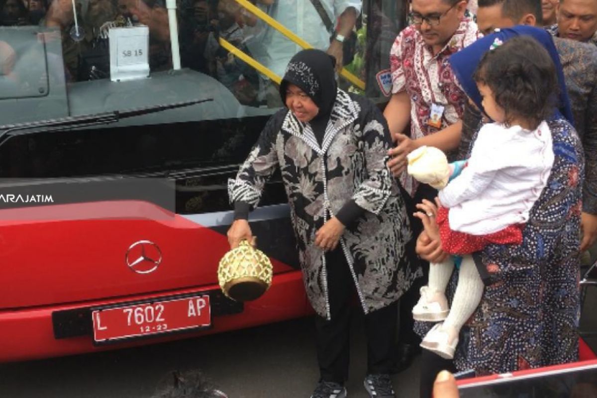 Kota Pahlawan Tambah 10  Suroboyo Bus Baru (Video)