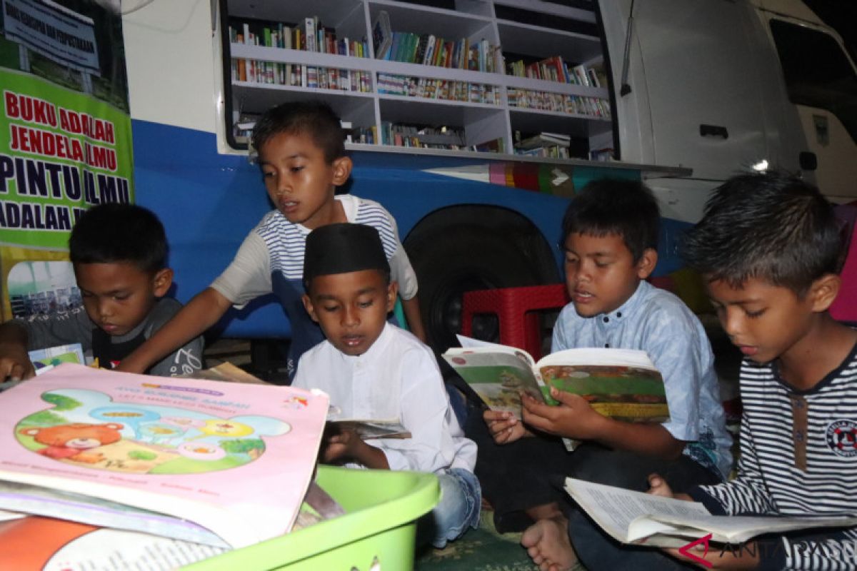 Padang Pariaman bakal tambah 1.500 buku koleksi perpustakaan