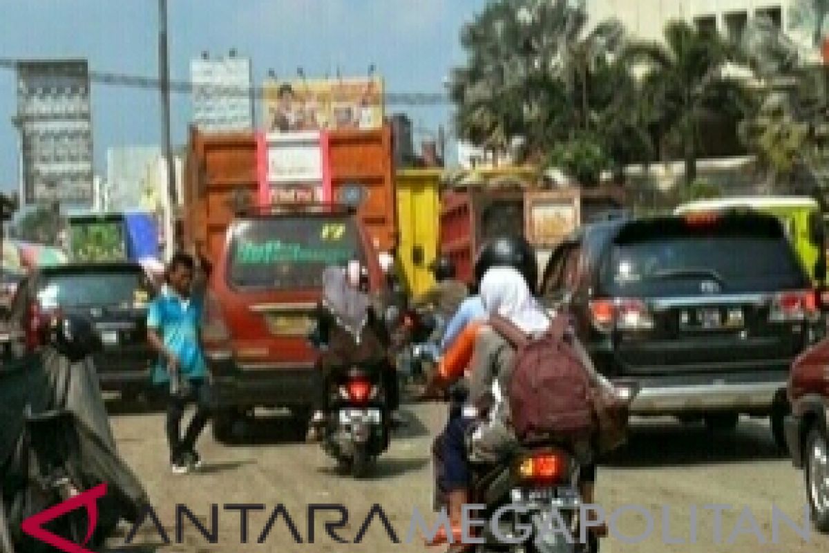 Trayek angkutan umum Bekasi terus dibenahi