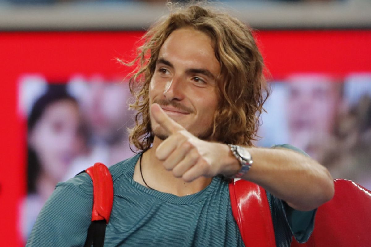 Tsitsipas harus siap mental hadapi Federer