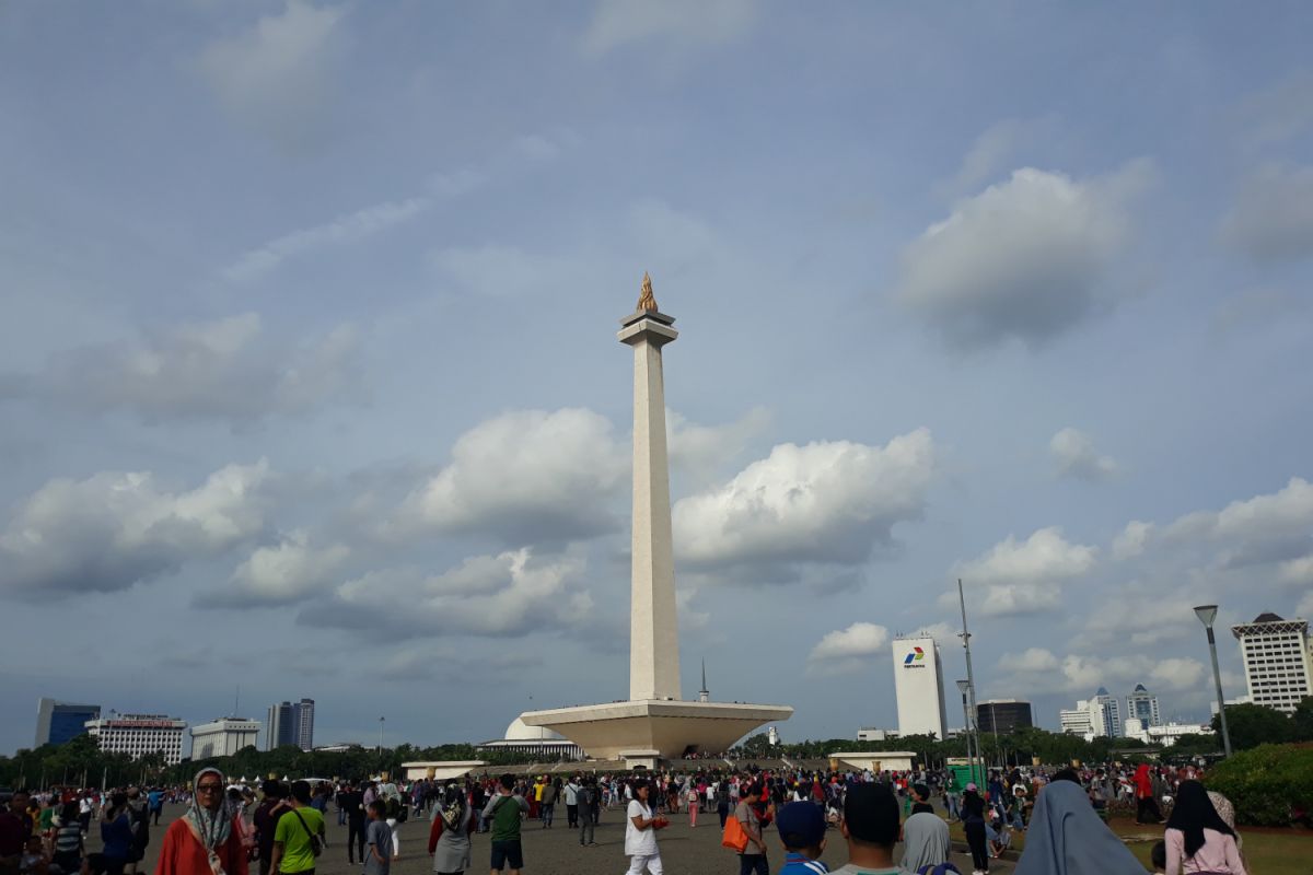 Massa doa bersama di Monas bubar macetkan lalu lintas