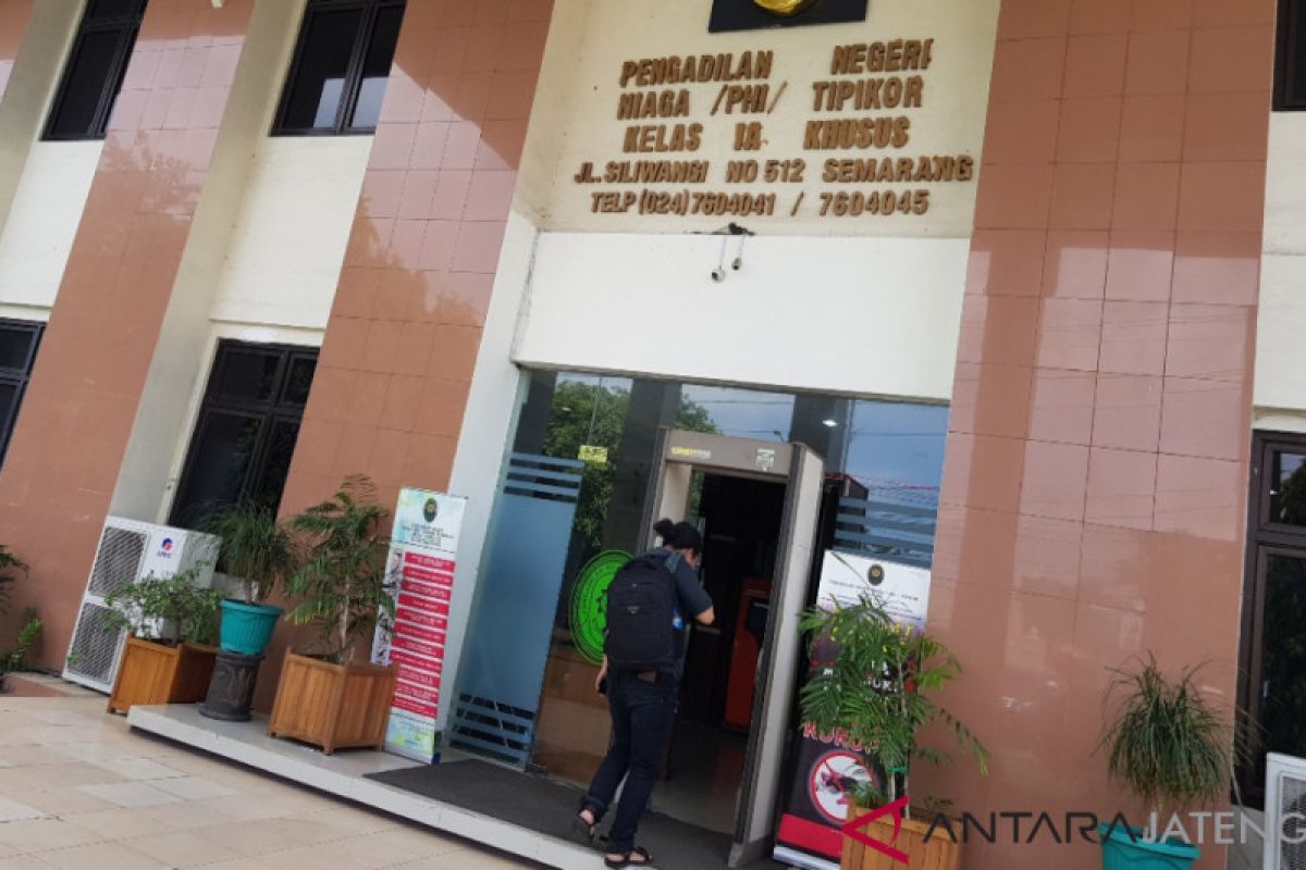 Pegawai meninggal karena COVID-19, PN Semarang ditutup sementara