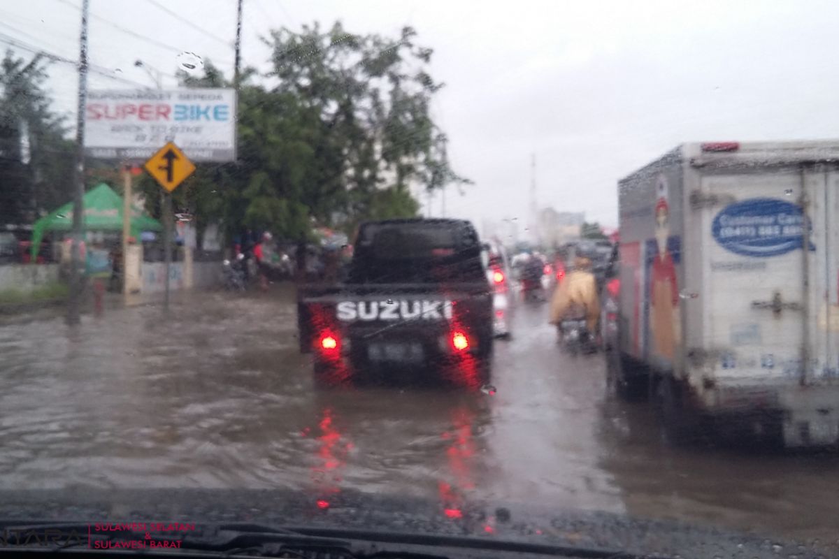 Wali Kota Makassar perintahkan OPD-Camat siaga banjir