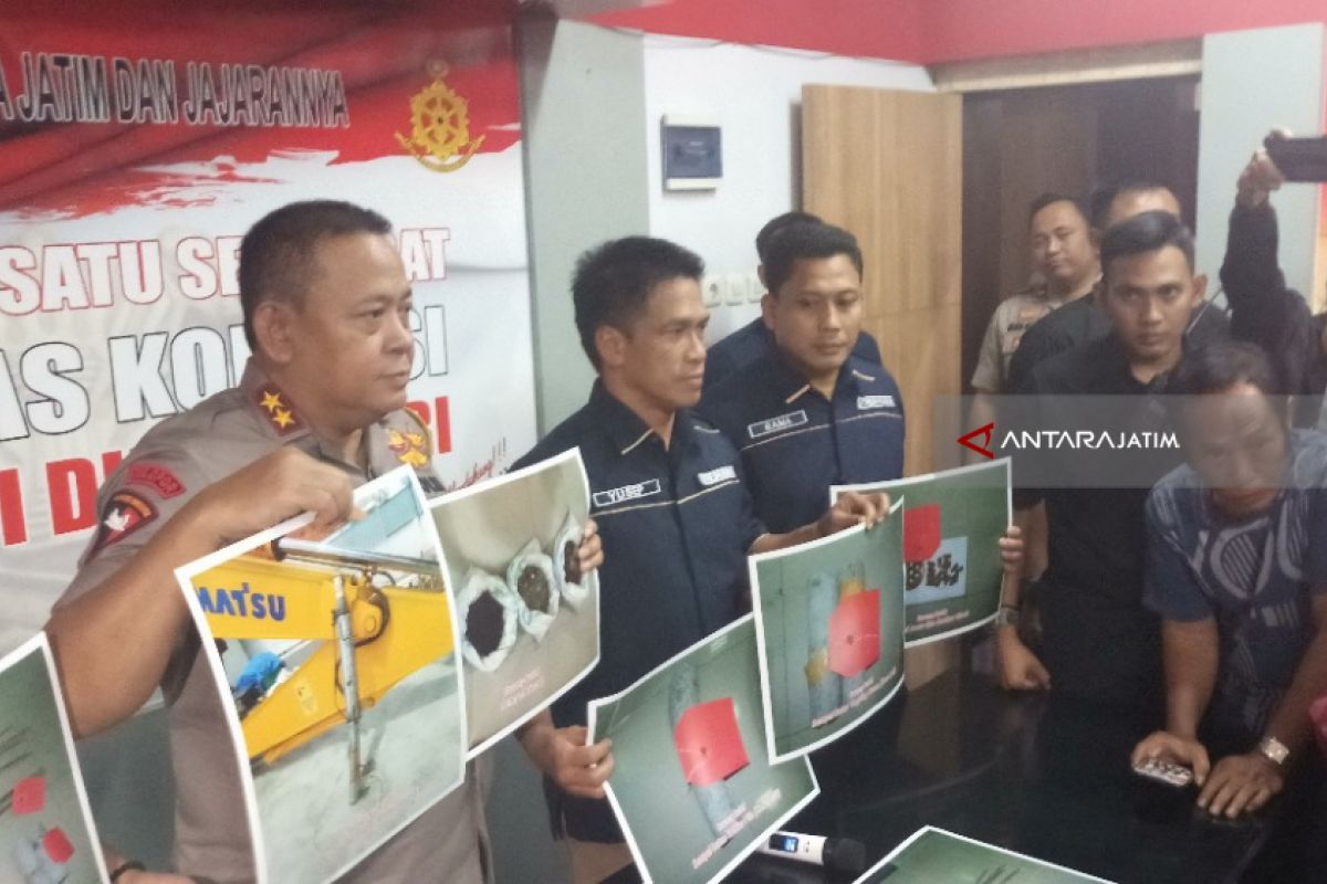 Kasus Jalan Ambles, Polda Jatim Tetapkan Enam Tersangka (Video)