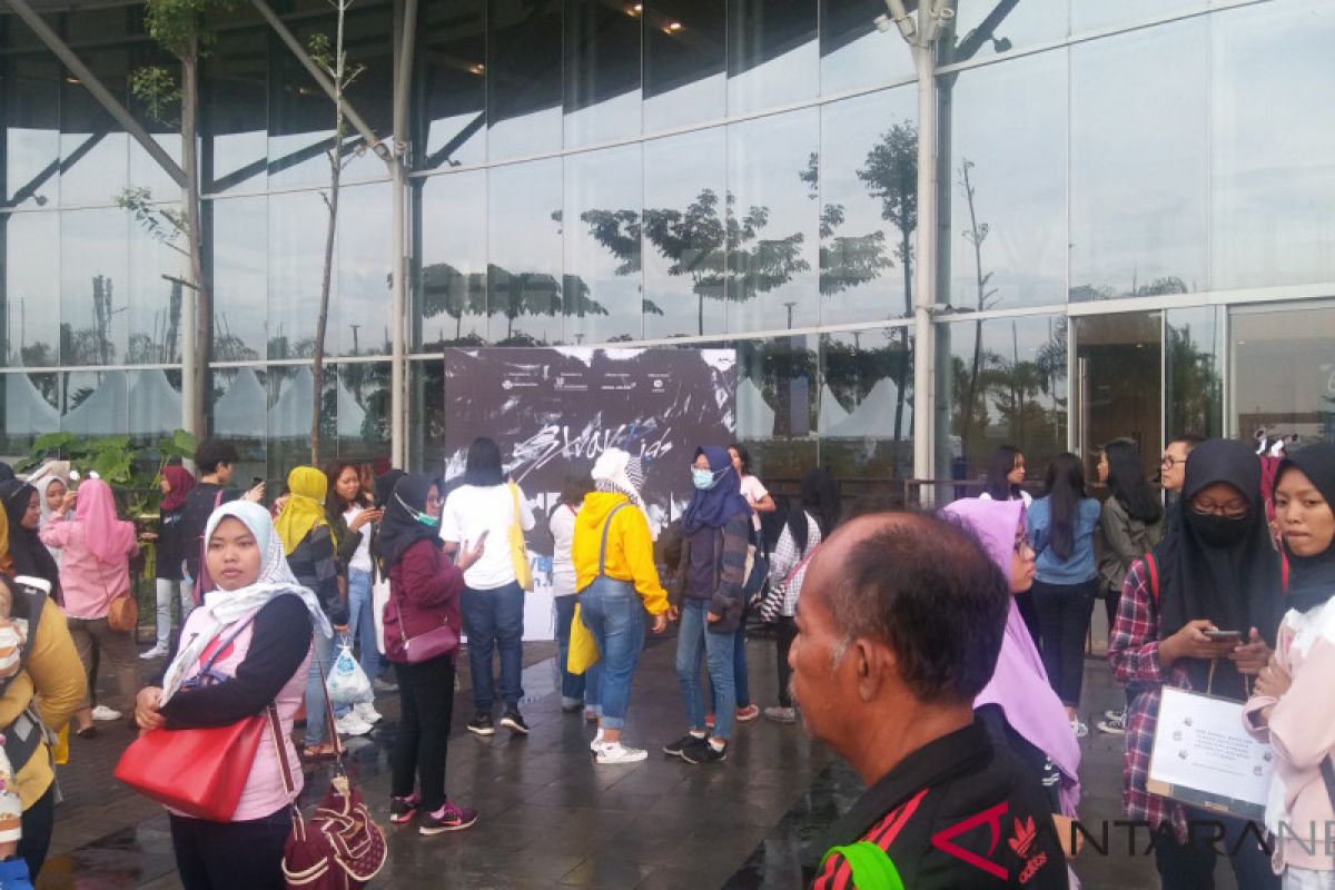 Euforia fans k-pop di konser Stray Kids