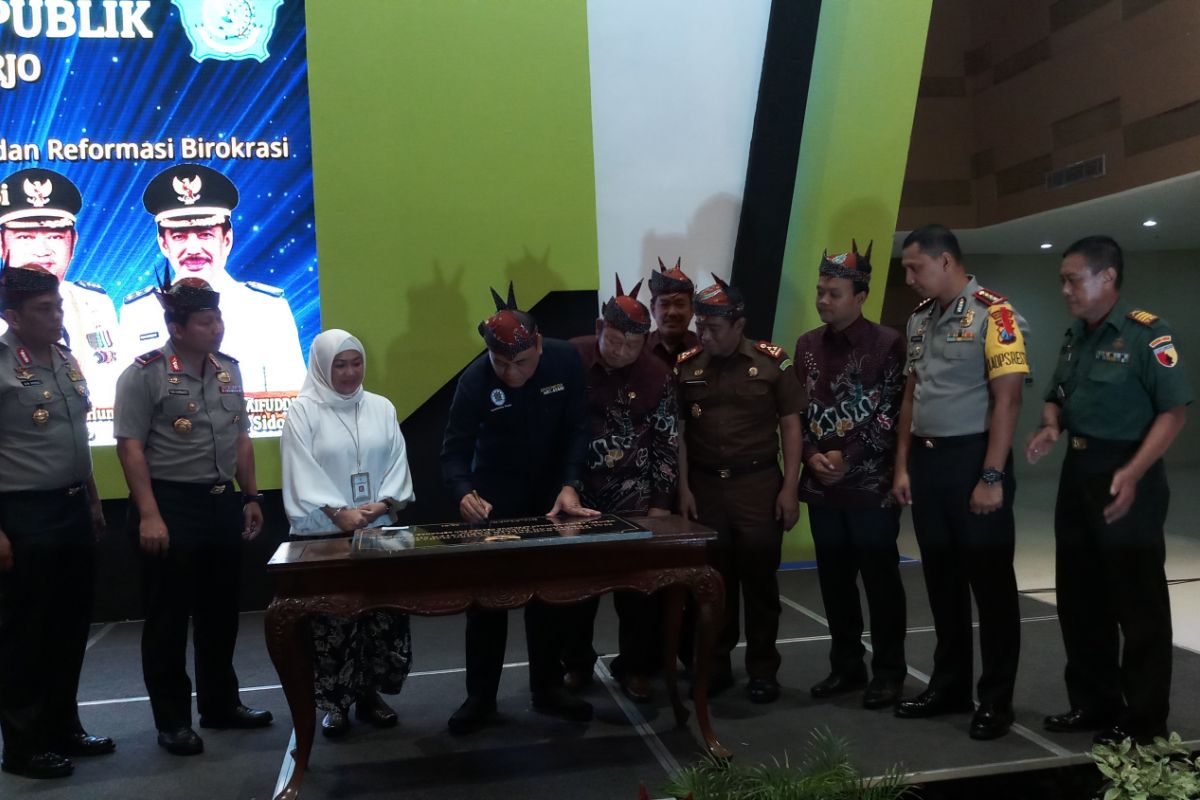 Imigrasi Surabaya Permudah Pengurusan Paspor di MPP