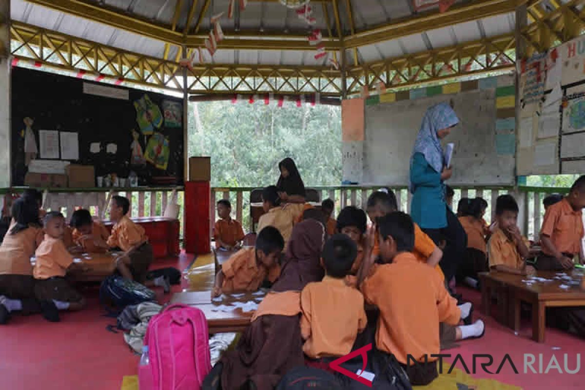 Sulap sekolah konvensional jadi sekolah alam