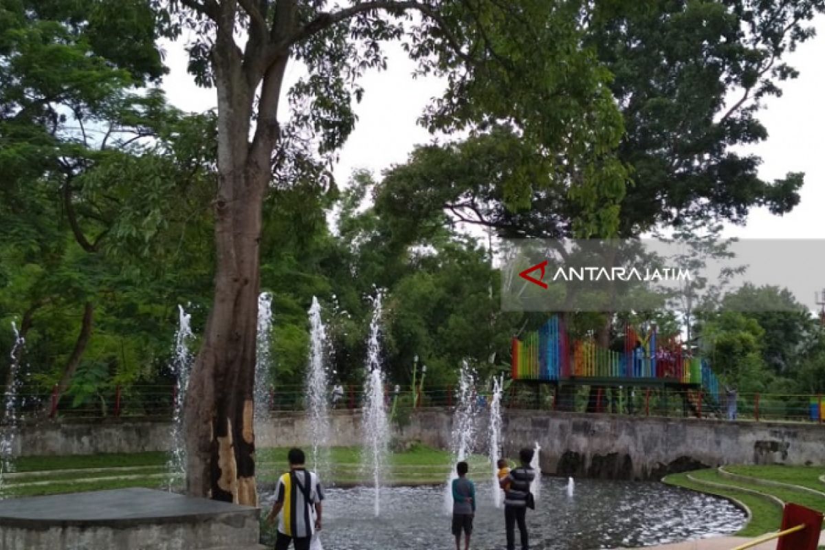 Kabupaten Kediri Lengkapi Taman dengan Sarana Permainan dan Edukasi