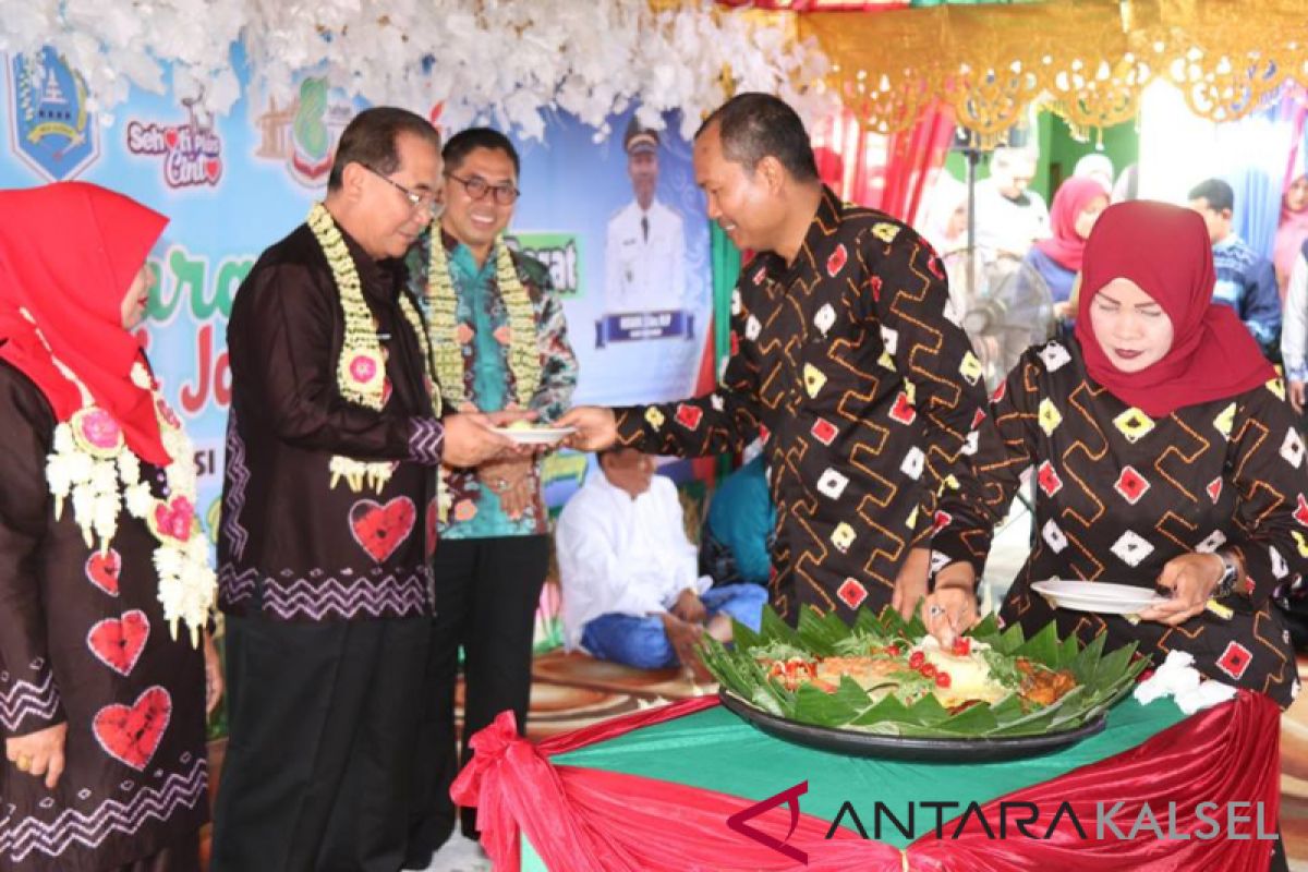 Peringati hari jadi Kecamatan Bupati HSS harapkan Daha Barat lebih maju