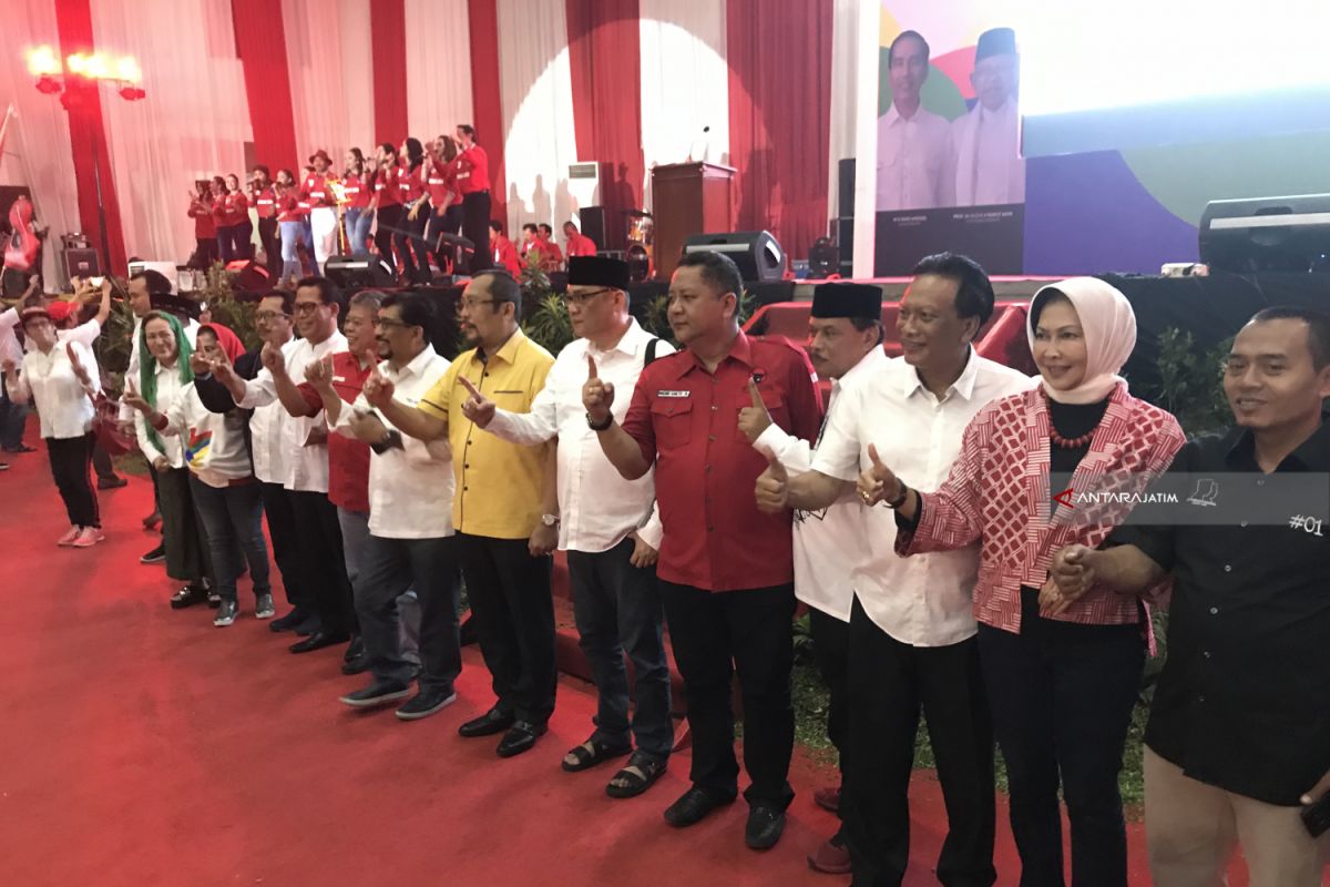 Dihadiri 1.500-an Orang,  Johan Budi Nobar Debat Capres di Surabaya (Video)