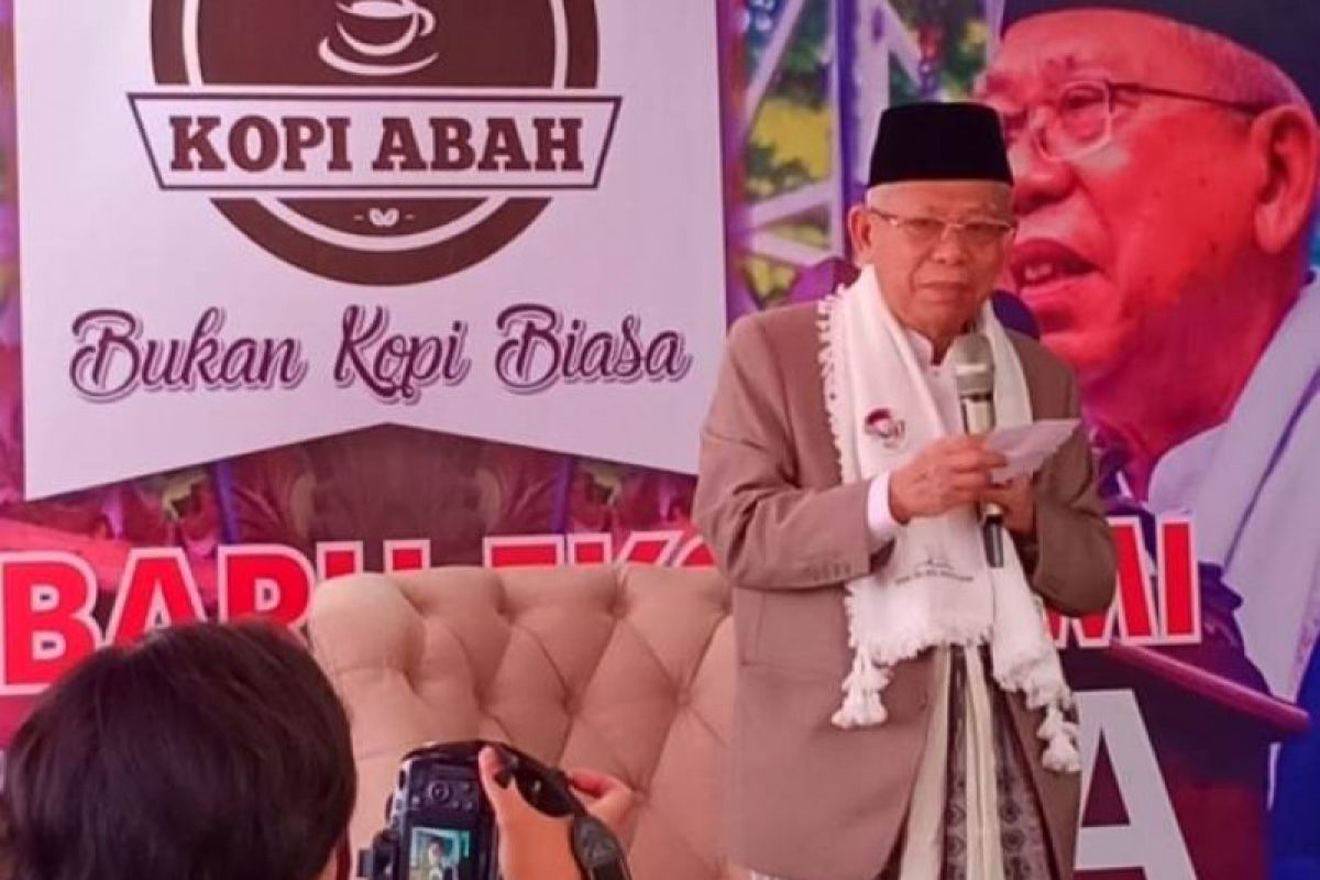 Ma'ruf Amin ajak masyarakat perkuat ekonomi umat