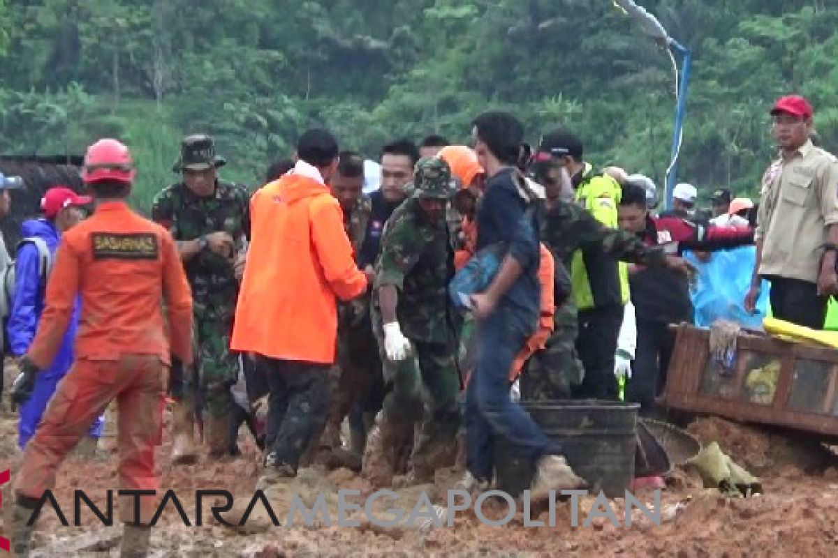 BNPB fokus cari korban hilang akibat longsor Sukabumi