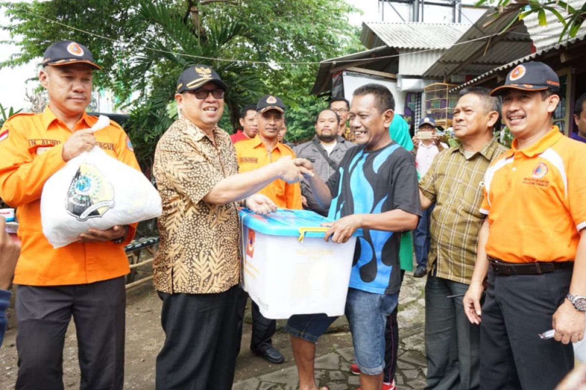 Pemkab Tulungagung Salurkan Bantuan kepada Korban Puting Beliung