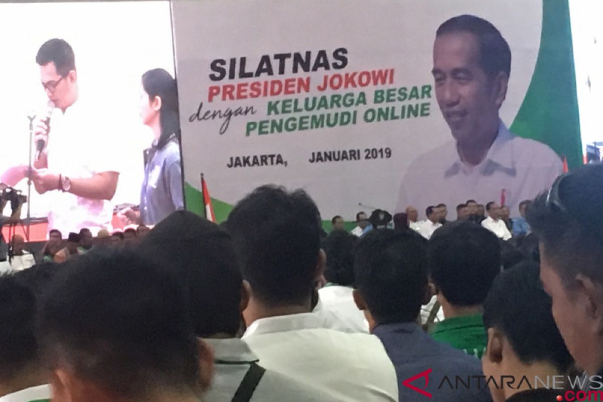 Presiden mengaku bangga bisa bertemu pengemudi ojek-taksi "online"