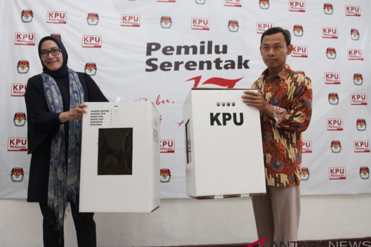 Maret, target KPU selesaikan distribusi surat suara