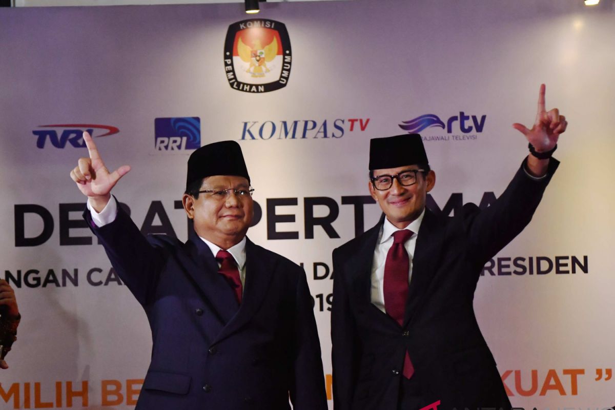 Prabowo-Sandiaga tiba di arena debat