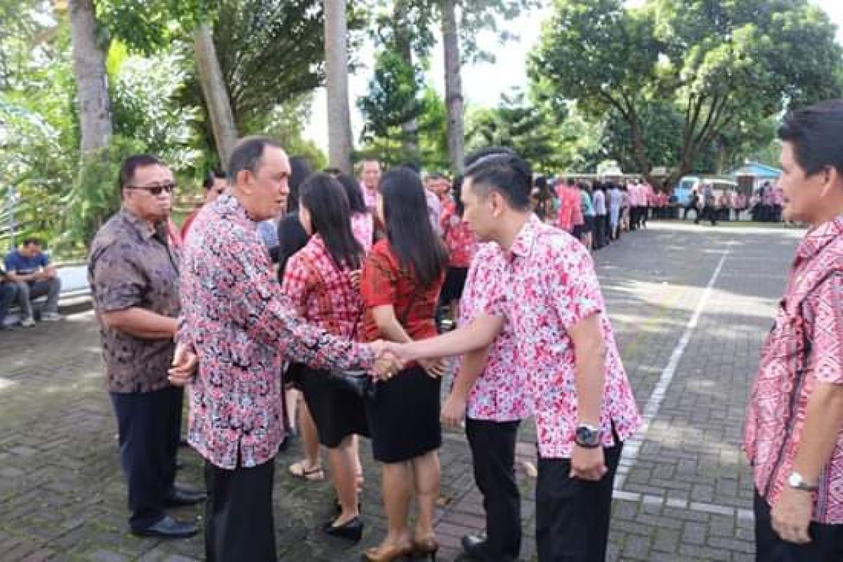 ASN Minahasa diminta mengutamakan kepentingan masyarakat