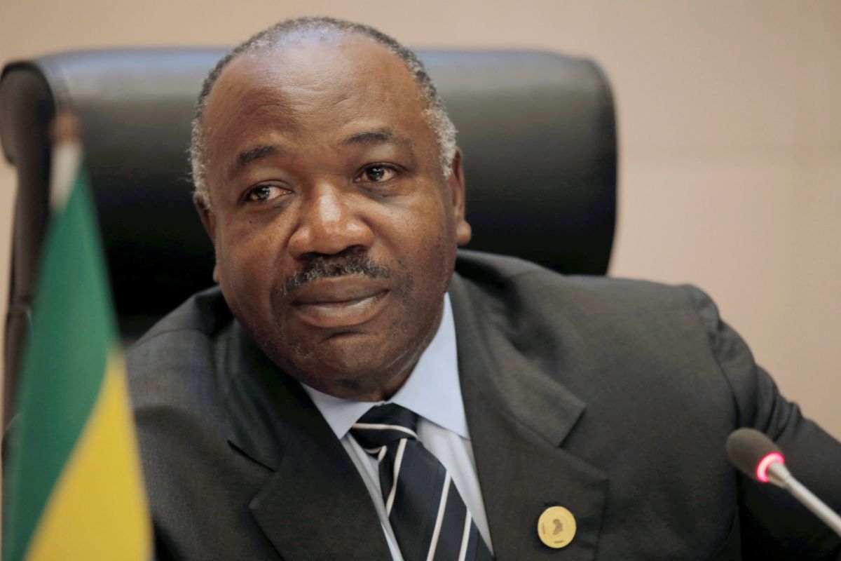 Presiden Gabon pecat wapres dan menhut karena terlibat skandal