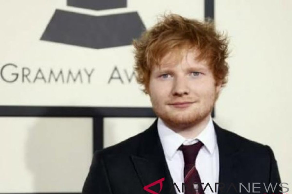Ed Sheeran pesan tempe sambel "ijo" dan rendang