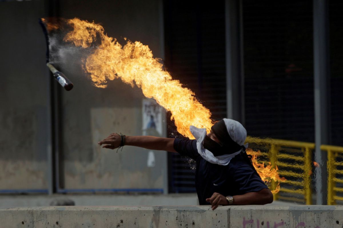 Konsulat Turki di Swiss diserang dengan menggunakan bom molotov