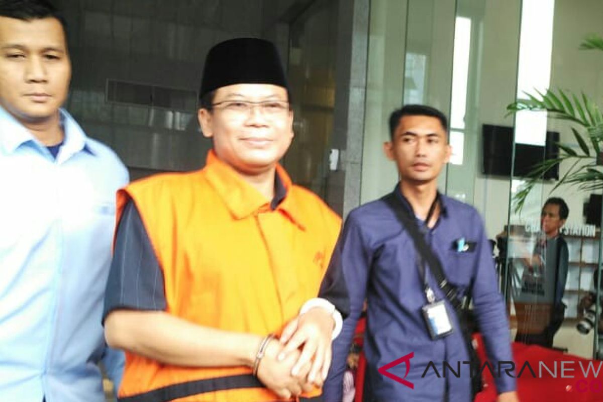 KPK perpanjang penahanan Taufik Kurniawan
