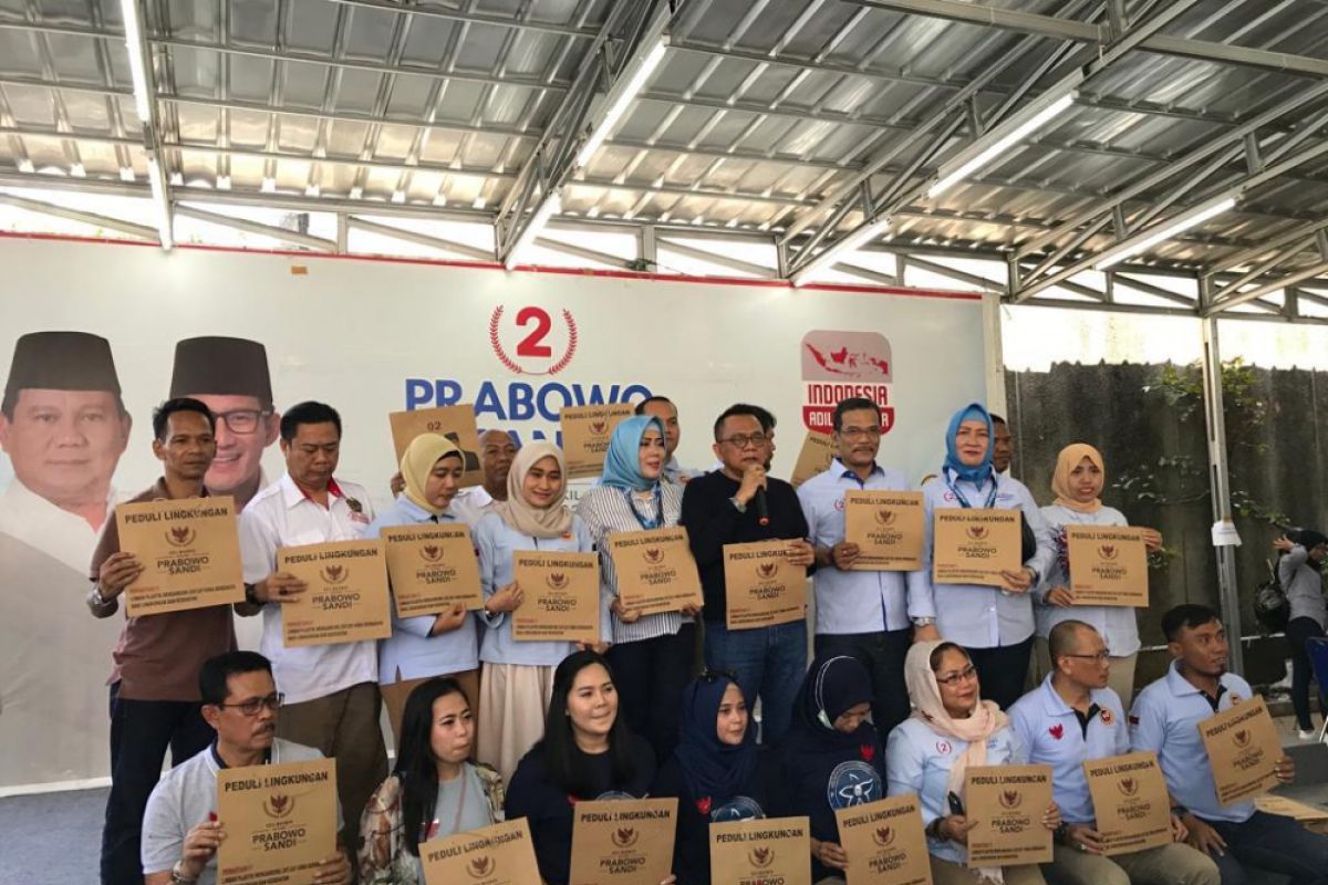Seknas Prabowo-Sandi meluncurkan Gerakan Ganti Kantong Plastik