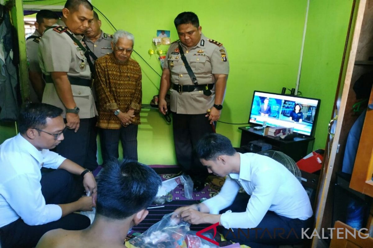 Bandar besar di Sampit ditangkap simpan satu ons sabu-sabu