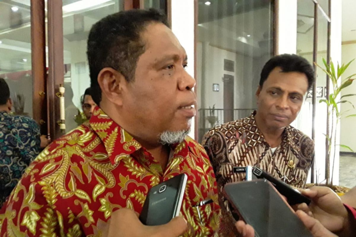 Wali Kota Tual gelar rapat bahas disiplin ASN