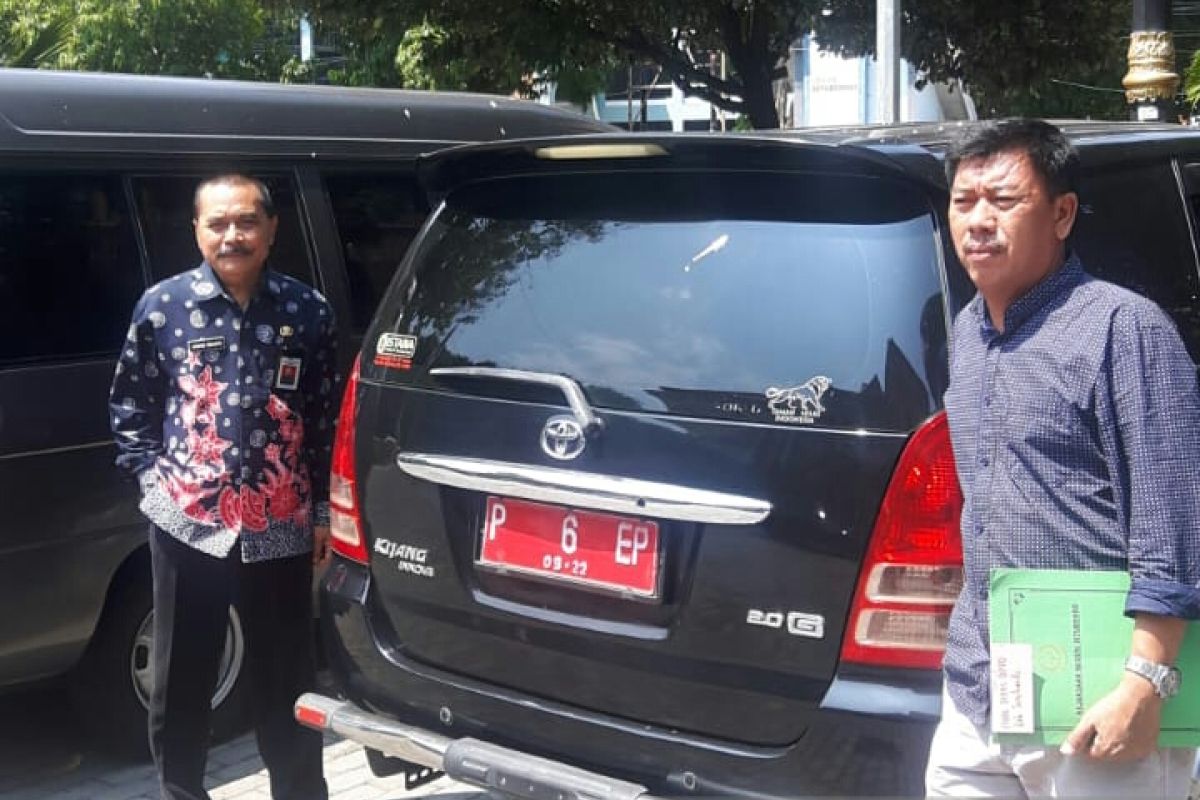 Kejari Situbondo Sidak Mobil Dinas Pimpinan DPRD