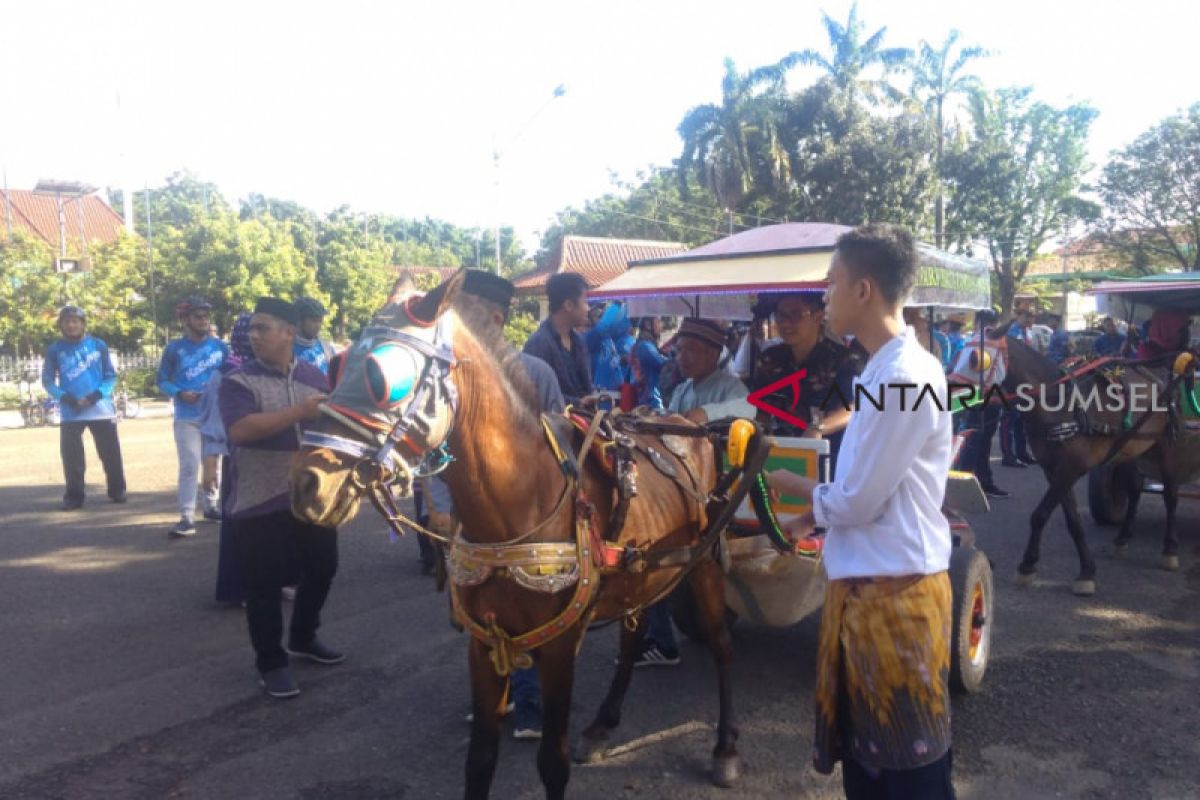 Keliling Kambang Iwak dengan delman cukup dengan 10 ribu