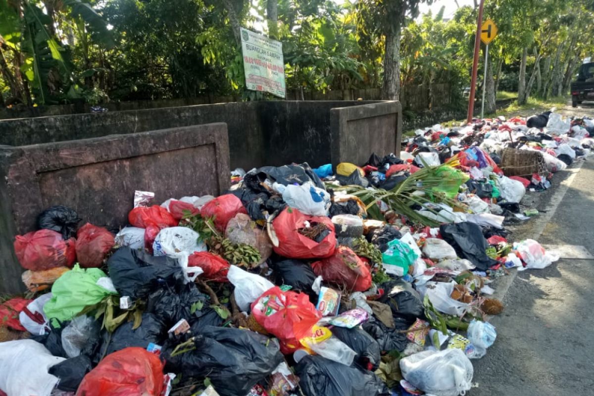 Kulit durian tingkatkan volume sampah di Singkawang