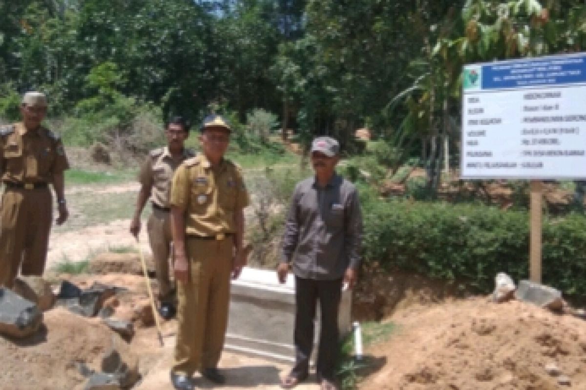 Rumah warga di Bogor rusak diterjang hujan ekstrem