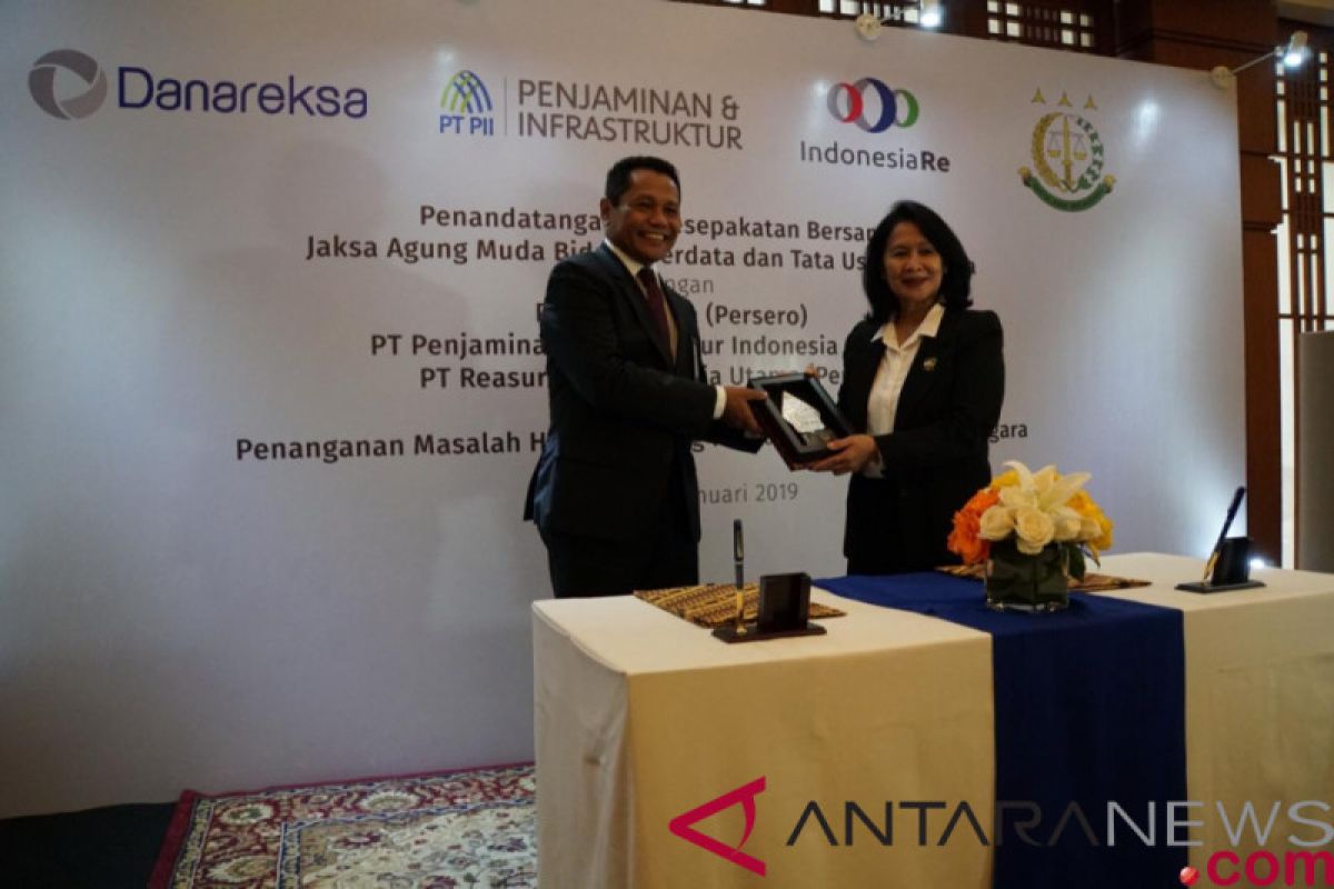 Tiga BUMN jalin kerjasama penanganan hukum perdata dengan Kejaksaan