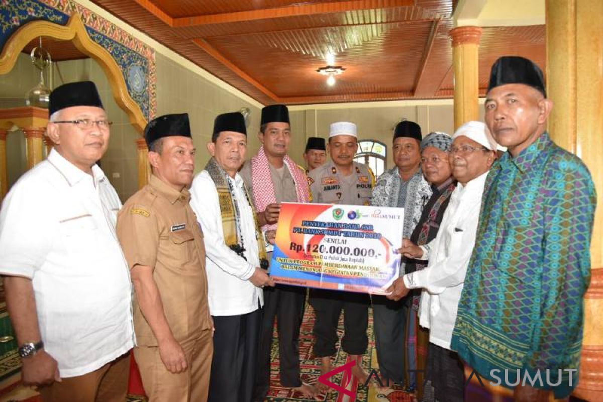 Bupati Tapanuli Selatan ajak santri hindari hoaks