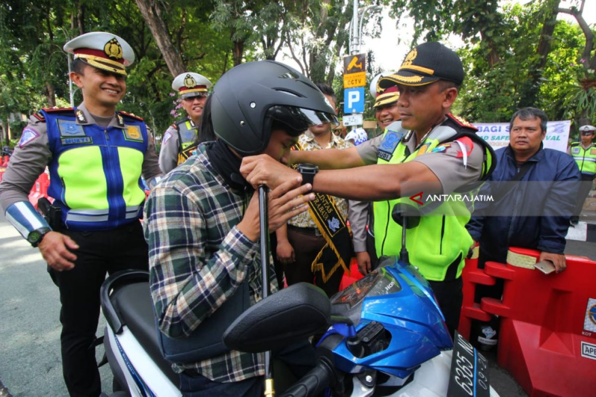 Tekan Kecelakaan, Polrestabes Surabaya Gelar 