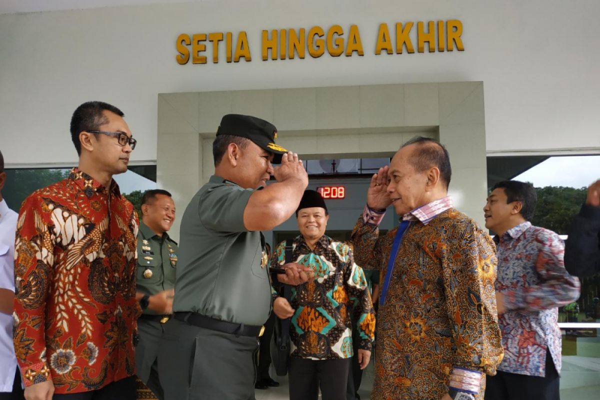 BPN Kota Bogor serahkan 1.000 sertifikat PTSL 2018