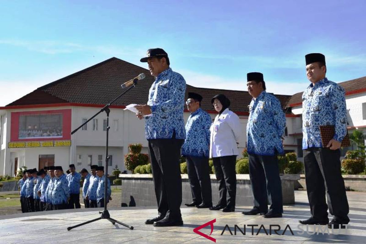 Bupati Tapsel ajak ASN tingkatkan pelayanan masyarakat