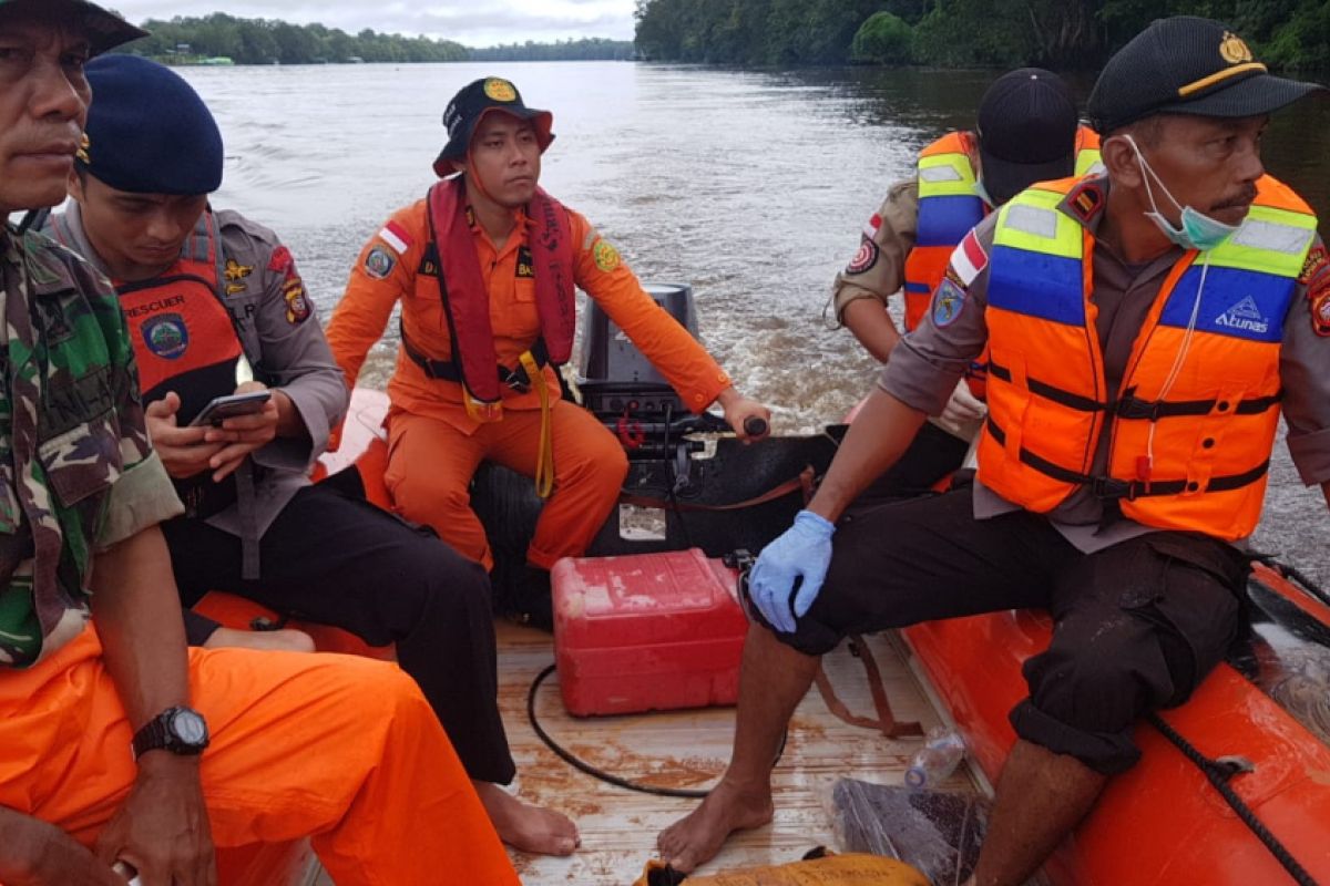 8 Korban kapal tenggelam di Semitau ditemukan