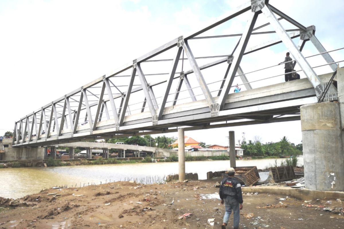 Presiden tidak keberatan jembatan di Muara Gembong gunakan namanya