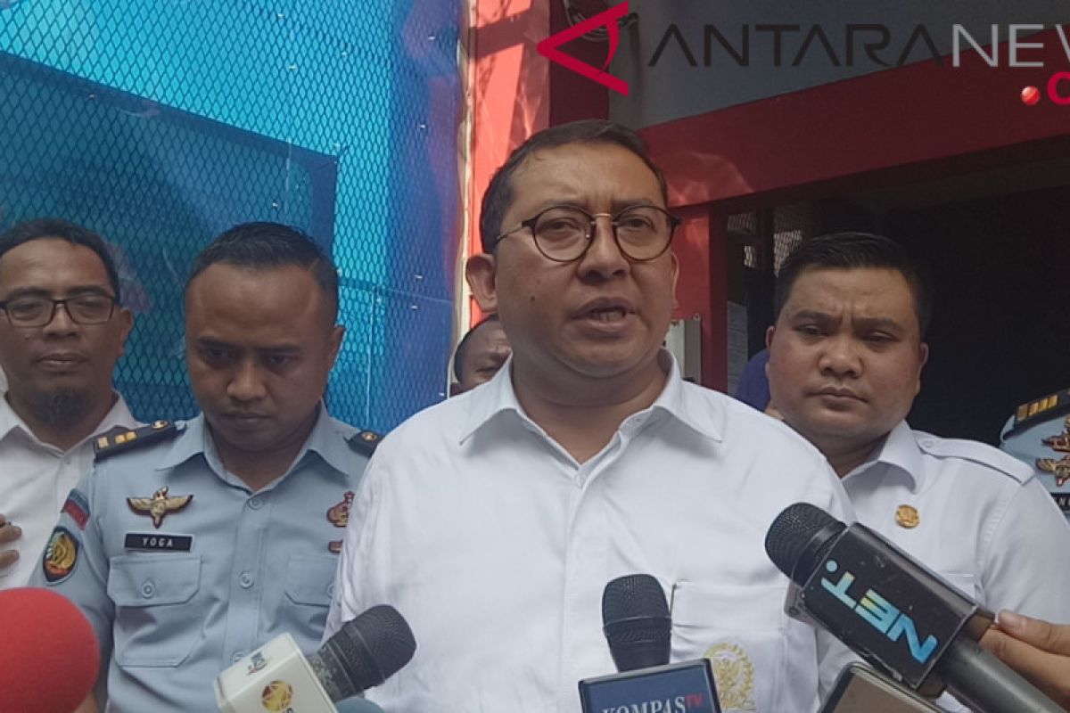 Fadli Zon sebut penahan Dhani tak lazim