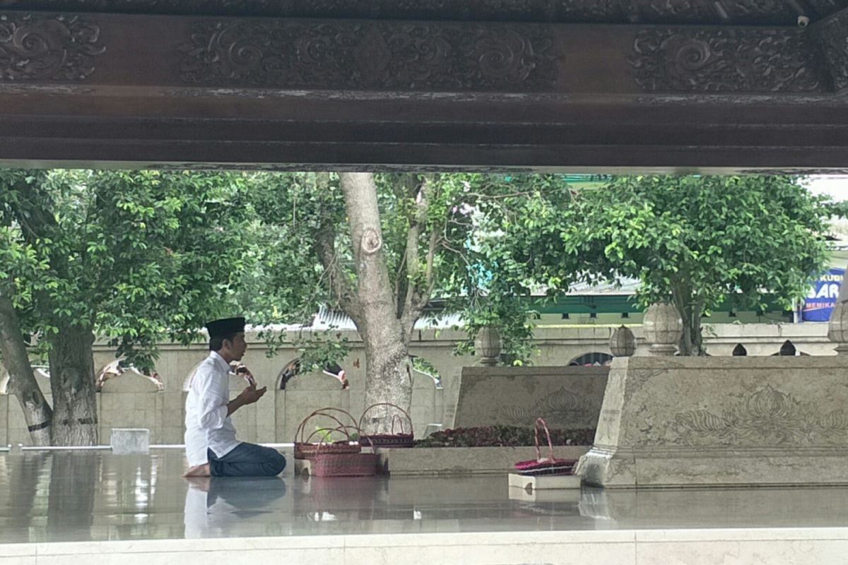 Presiden Jokowi ziarahi makam Bung Karno