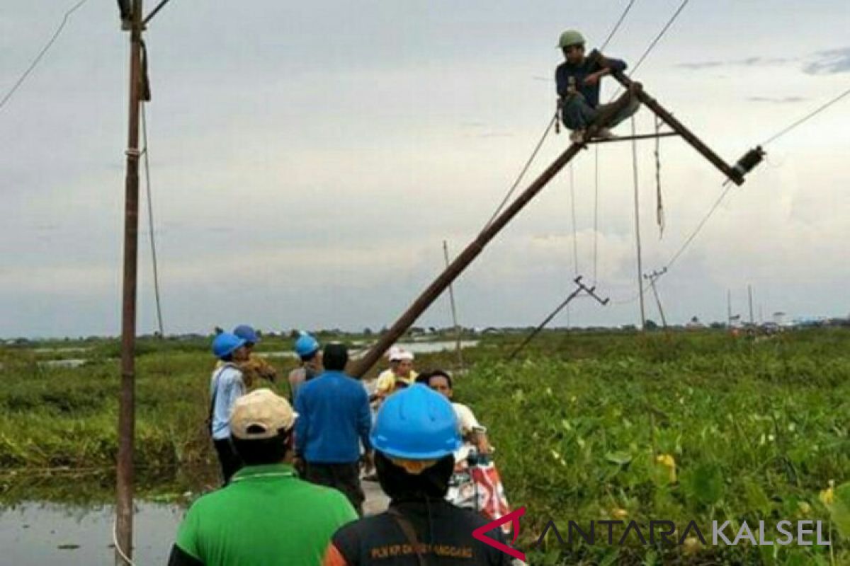 Ribuan rumah daerah terpencil belum teraliri listrik