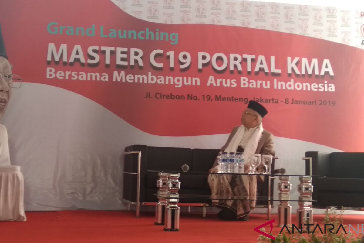 Ma'ruf Amin tetap kenakan sarung saat debat