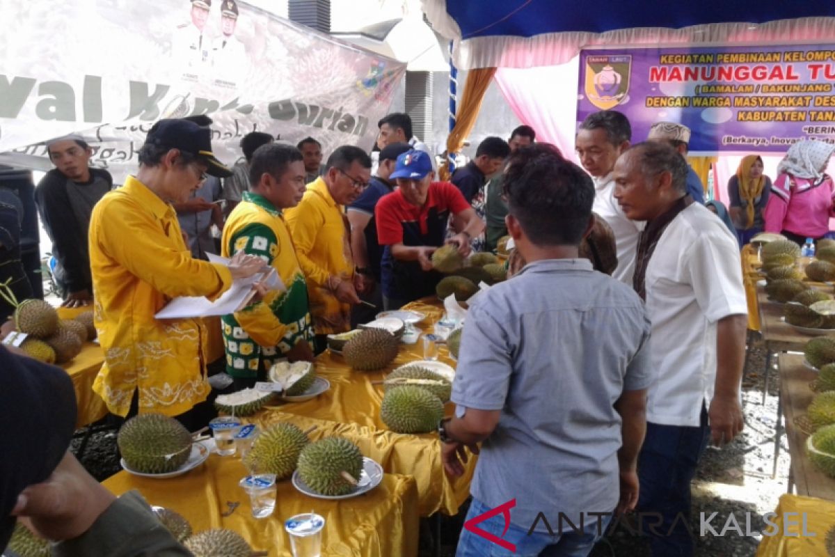 Seven subdistricts take part in 2019 Durian Contest