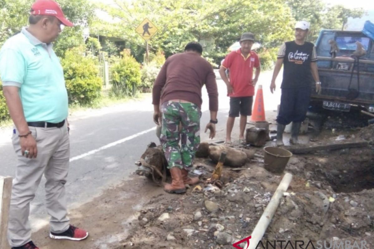 Jaringan rusak, distribusi air PDAM Tirta Antokan ke ribuan pelanggan terganggu