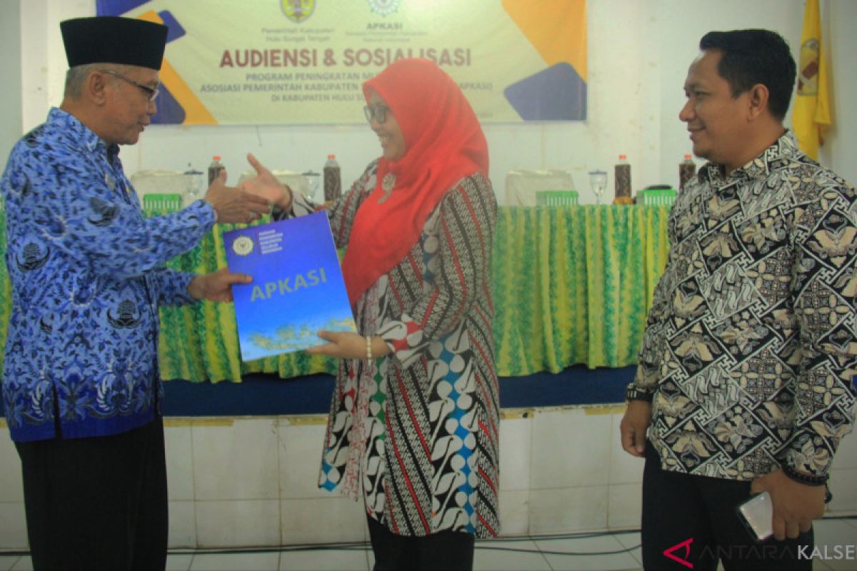 Apkasi: Teachers need intensive guidance